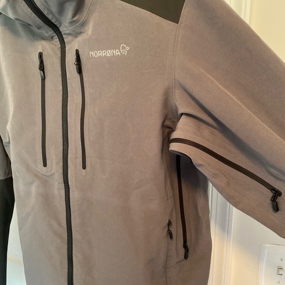 Men’s Norrona Trollveggen Flex1 soft shell jacket - Picture 2 of 7